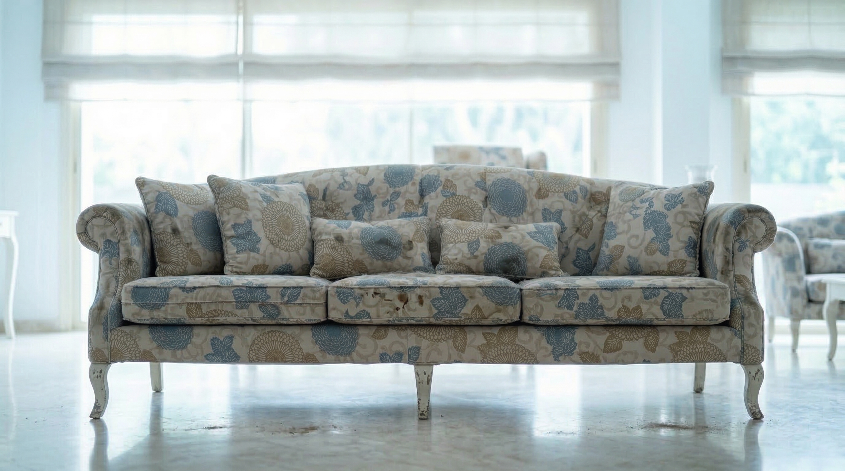 Avant - Canapé — Nettoyage complet